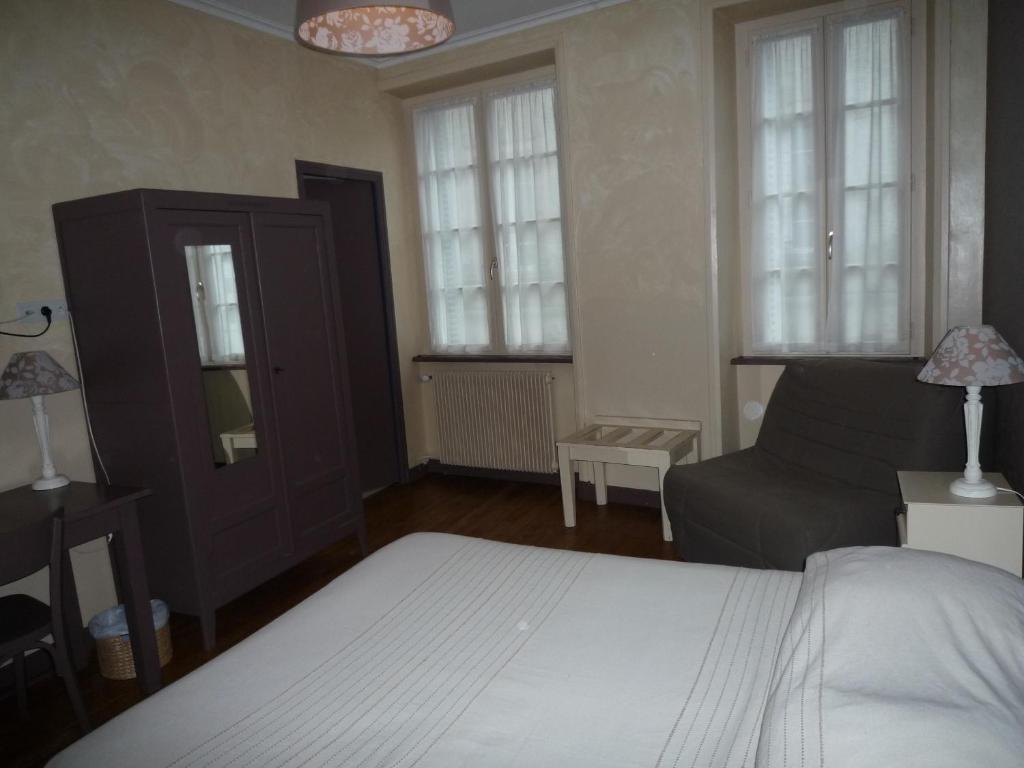 Hotel Saint Melaine Morlaix Room photo